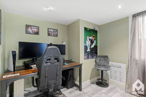 Photo 1- click for photo gallery